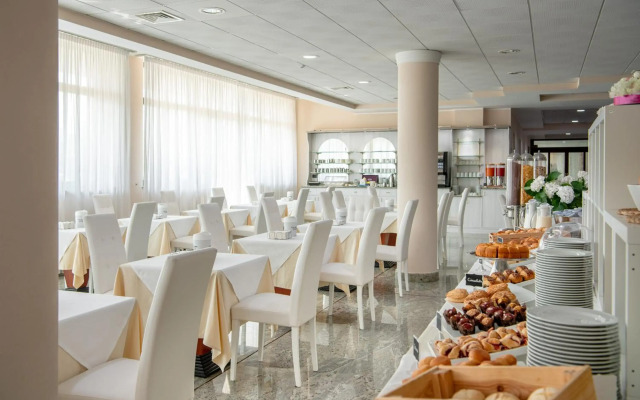 Rivoli Hotel
