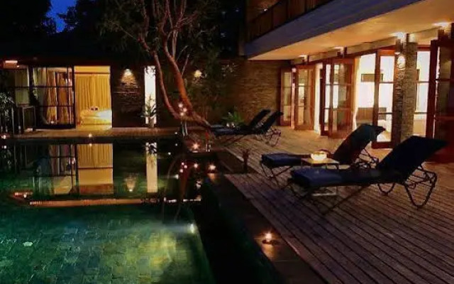 Solymar Villa