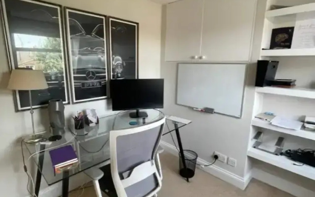 Secluded & Serene 3BD Family Home - Wandsworth!