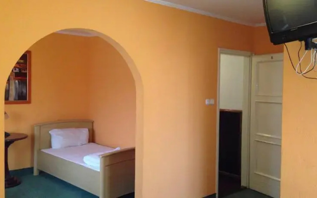 Alfld Hotel
