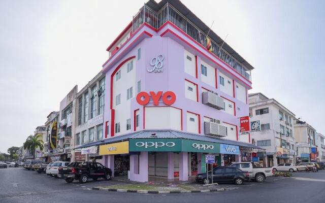OYO 89775 98 Inn