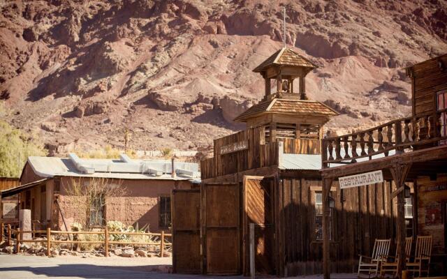 Westward Wagon Inn Theme Park Entrance