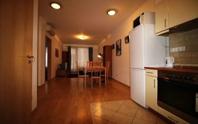 Broadway Apartments