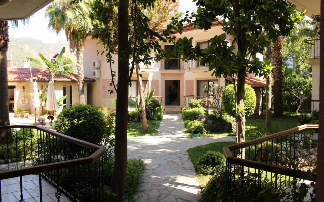 Nirvana Apart Hotel