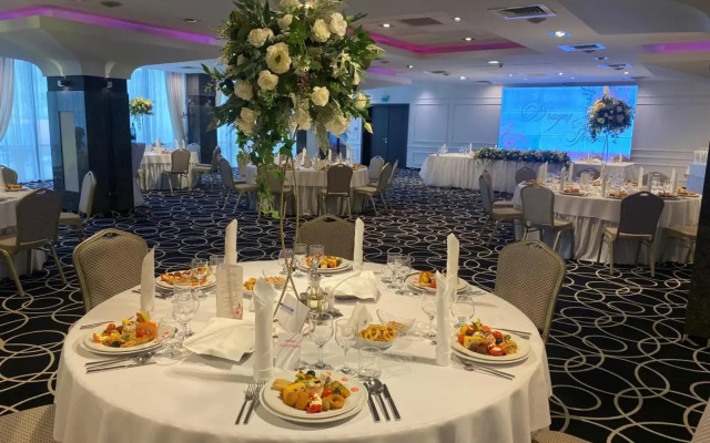 Business Hotel Conference Center & Spa