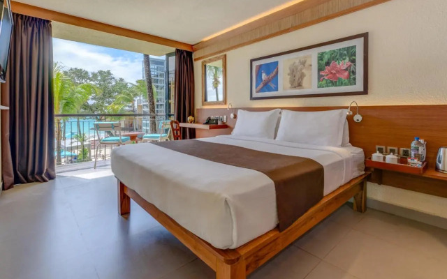 Coral Strand Smart Choice Hotel