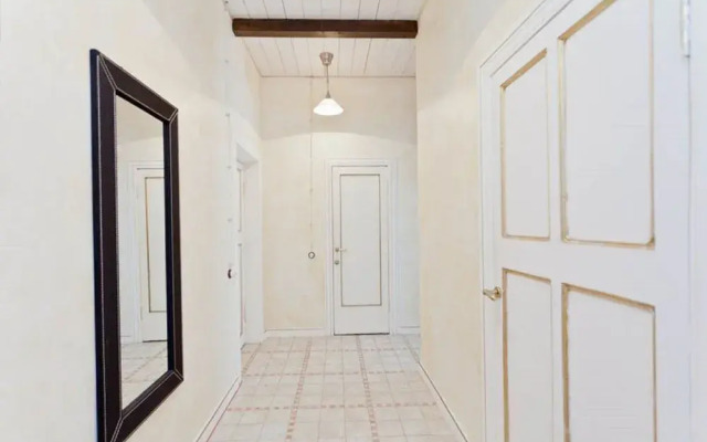 Апартаменты «LUXKV на Тетеринском»