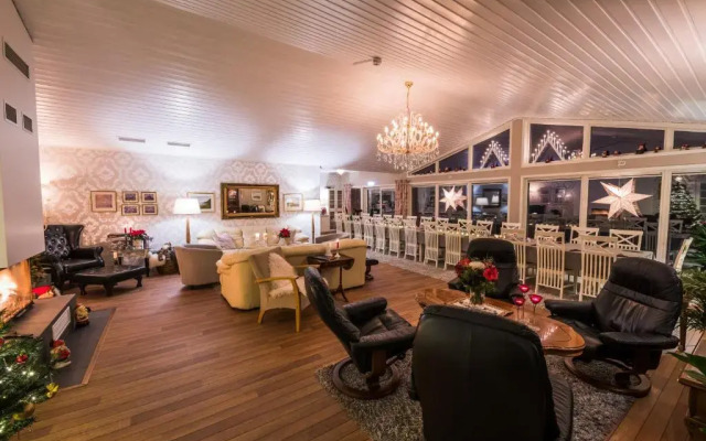 Arctic Panorama Lodge