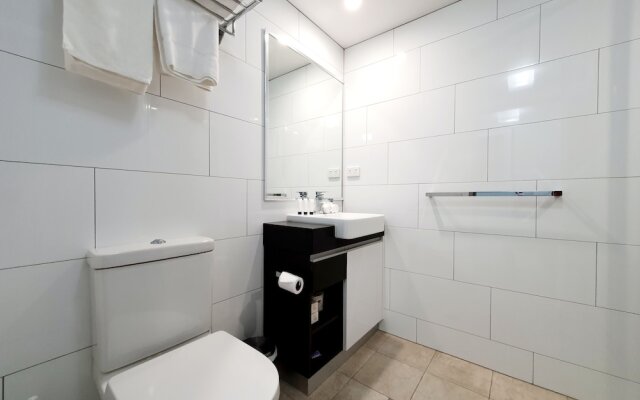 H 105 Mitchell Hotel and Apartments