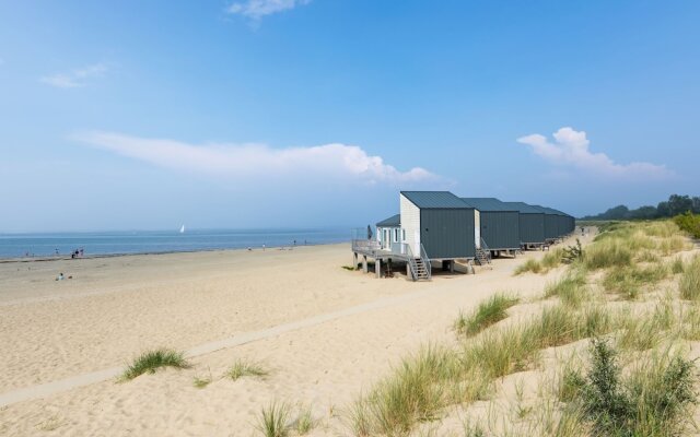 Unique Beach House With Dishwasher and Beautiful View, in a Holiday Park