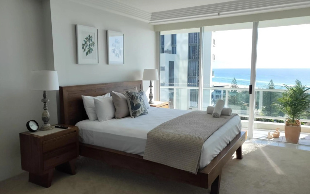 Carmel by the Sea – Guest Rooms – Gold Coast