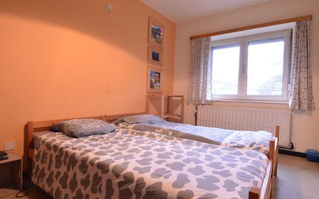 Modern Holiday Home in Yvoir With Garden