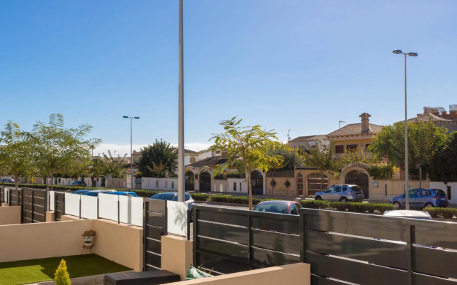 Playa Elisa Bay - Mil Palmeras