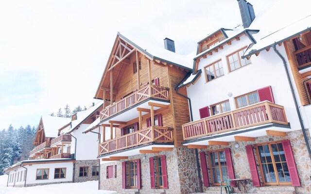 Pohorje Village Wellbeing Resort – Family Apartments Bolfenk