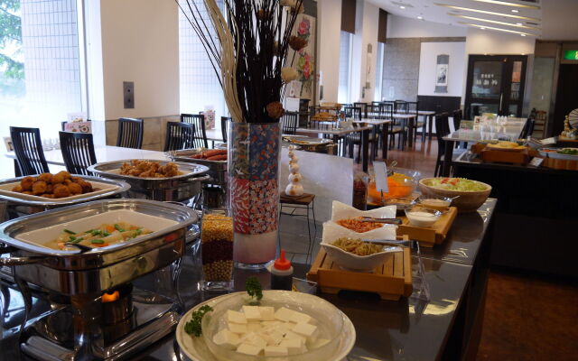U Community Hotel
