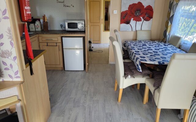 3 bed Caravan Approx 10 Mins From Beach Bill 1