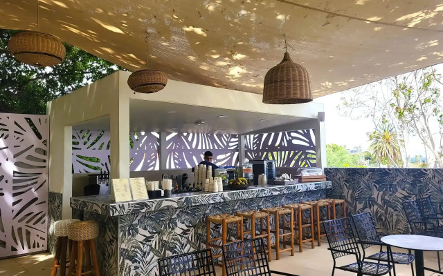 Oceanis Park Hotel