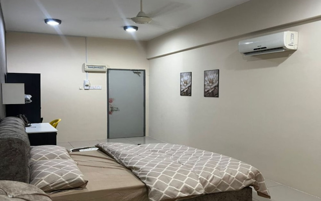 The Suncity Inn