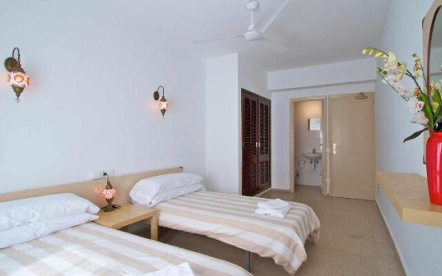 Hostal Paris