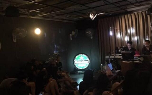 FC Hostel-Ruifang Station