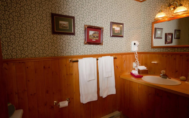 Victoria's Historic Inn