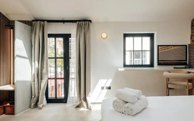 The Primrose Mews in Greater London