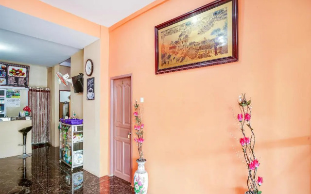 OYO 90024 Botania Homestay and Cafe