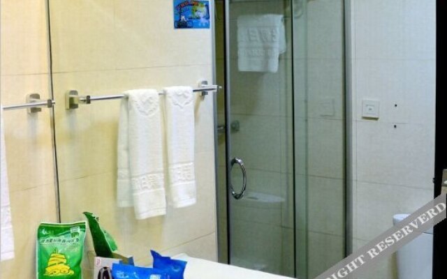 Yangguang Holiday Hotel