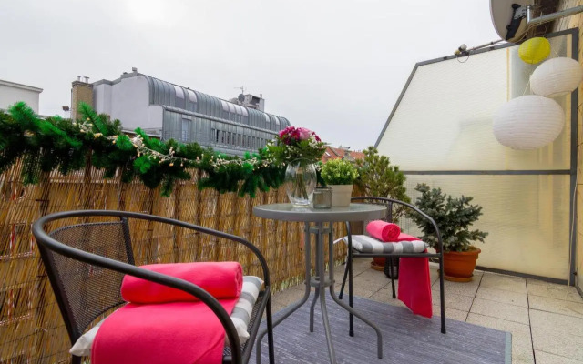 Old Town Studio Apartment