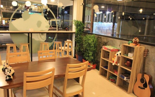 Mad Panda Hostel