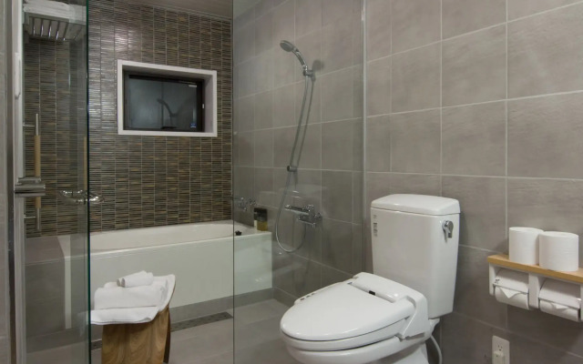 Koharu Resort Hotel & Suites