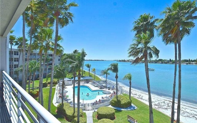 Bahia Vista 8414 - Two Bedroom Condo