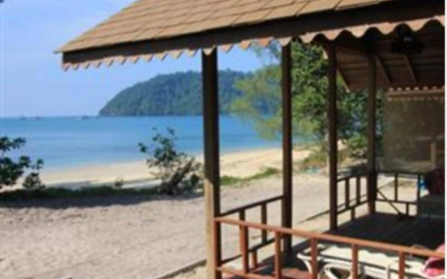 Heaven Beach Eco resort & Art