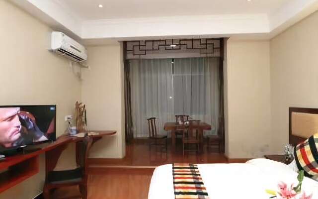 Tuwo Holiday Manor