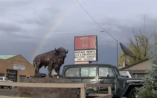 Buffalo Pointe Lodge And Café