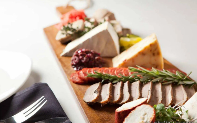 Doubletree by Hilton Bloomington - Minneapolis South