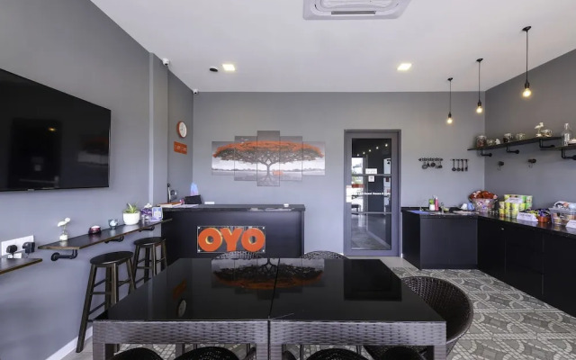 OYO 1145 Lea Guest House & Cafe