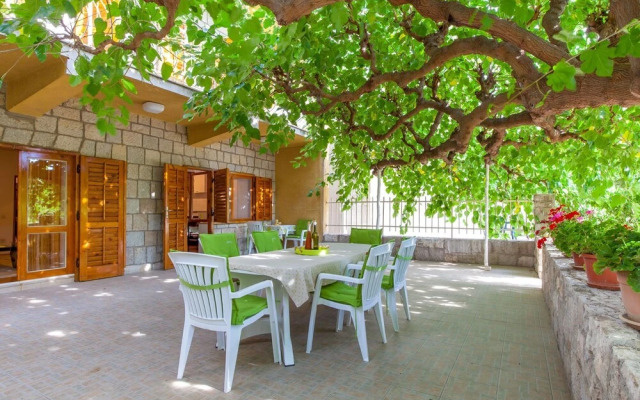 Holiday Home Large Terrace