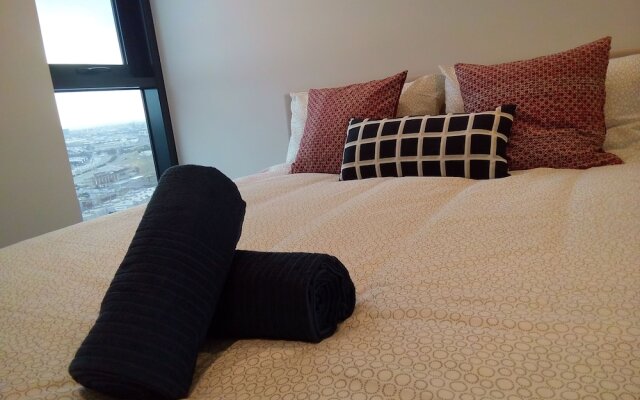 Bright and Cosy Apartment with Terrific View, Cbd