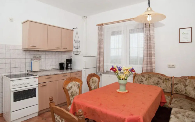 Pretty Holiday Home in Neustadt am Rennsteig Near Ski Area