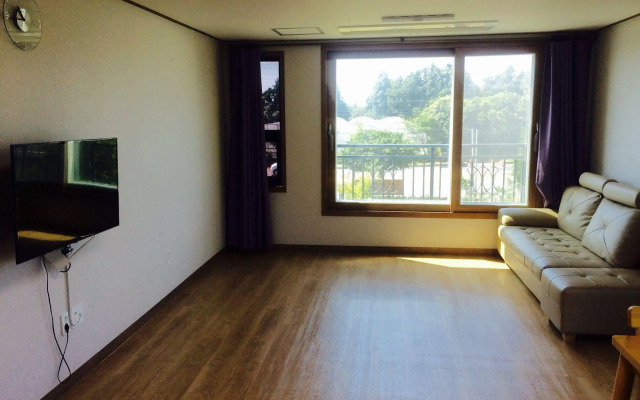 Jeju DK House Pension