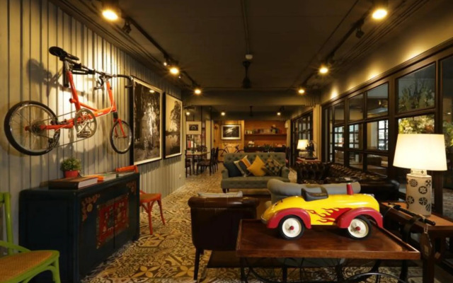 Nandha Hotel