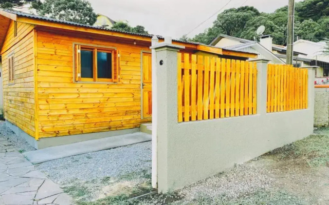 Casa a 600m da Igreja de Canela