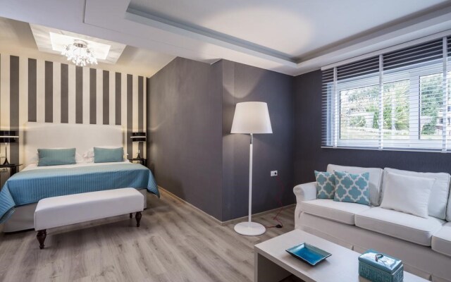Elounda Seafront Villa