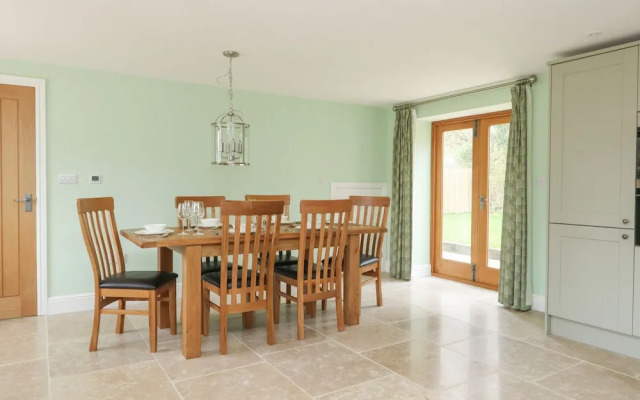The Granary, Burton Bradstock