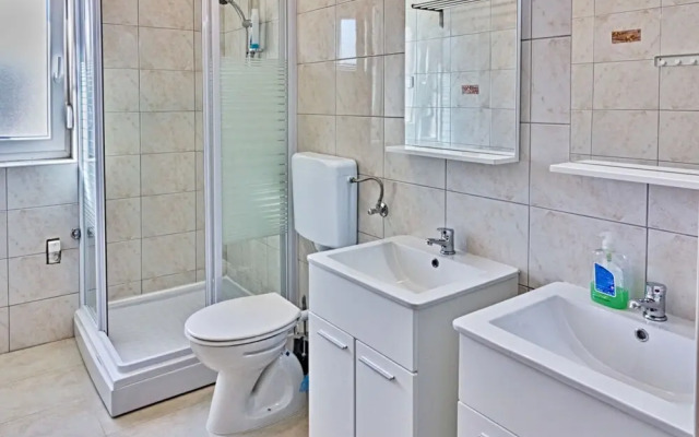 Apartments Villa Ema