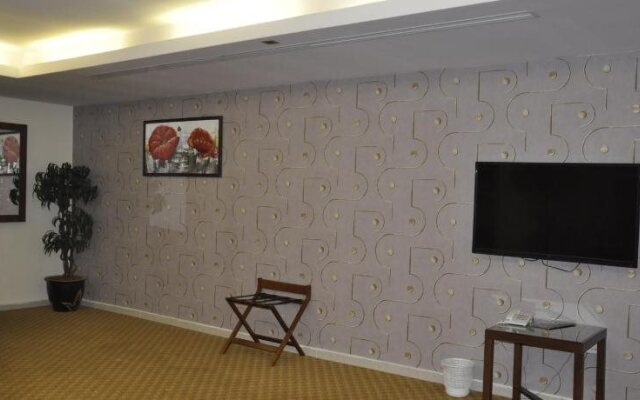 Tapa Suites