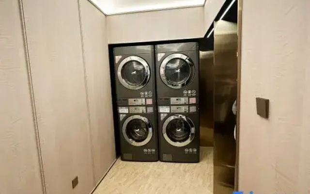 HanTing Hotel (Arun Banner Wangjie Square)