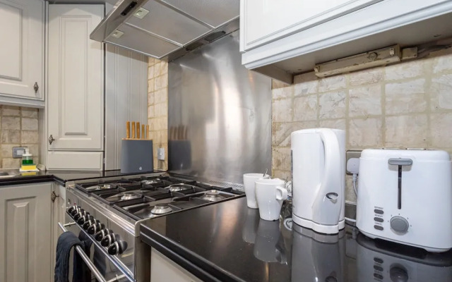Pillo Rooms - Abbey Lodge