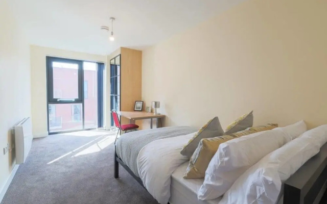 3 bed City Centre Apartment
